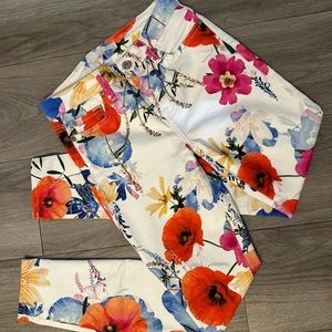 NWOT 7 For All Mankind Floral Jeans Size 24